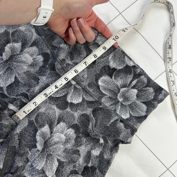 Athleta Leggings Womens Medium Gray Elation Textured Floral Yoga Pilates Gym - Picture 7 of 9
